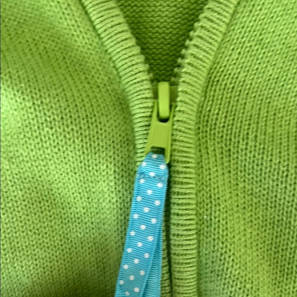 Quacker Factory Pineapple Beaded Green Sleeveless Cardigan with Blue Accents - Picture 5 of 8